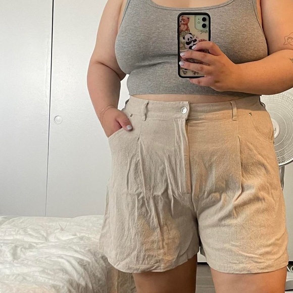 Linen shorts - Picture 4 of 4